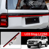 Bisel LED stop para puerta trasera Toyota Prado LC250 2025-2026 instalado - Importoyota Colombia
