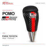 Pomo GR para Toyota Hilux y Fortuner - fibra de carbono con franja roja - Importoyota