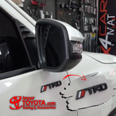 Emblema Bandera TRD Polímero Alto Relieve