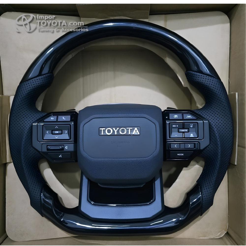 Timón tipo GR 2026 para Toyota en cuero negro con detalle brillante superior - Importoyota