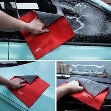Load image into Gallery viewer, Alfombrilla / toalla microfibra para Toyota