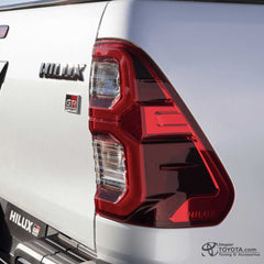 Transformacion / Cambio de Frente para Toyota Hilux 2016-2024 a 2024 GR Sport