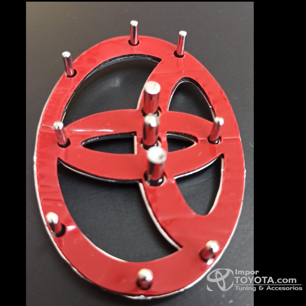 Emblema de Timon/cabrilla Toyota Fortuner / Hilux