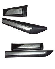 Bisel Protector de Puerta para Fortuner marcado Gris-Negro