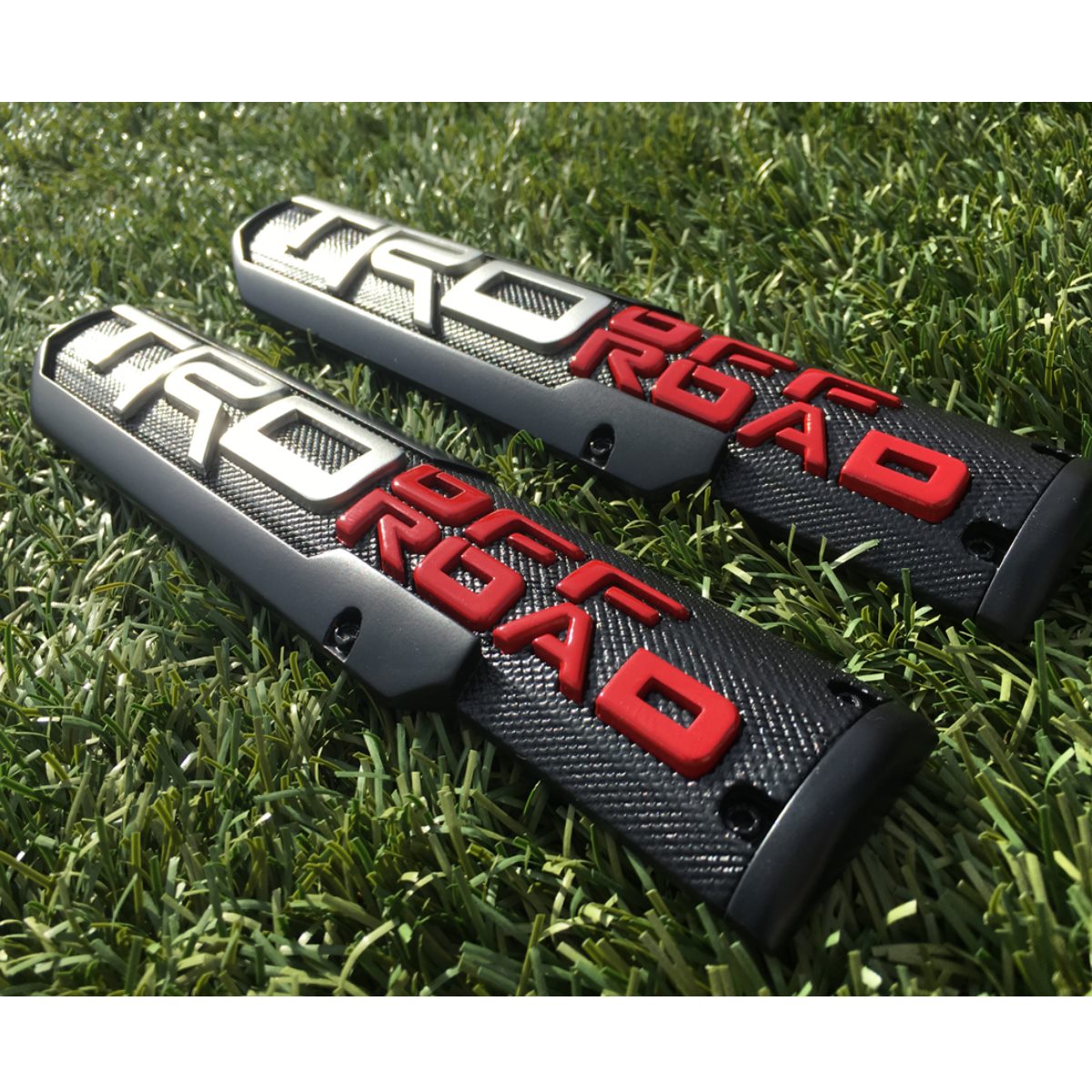 Emblema TRD Off Road en Alto Relieve