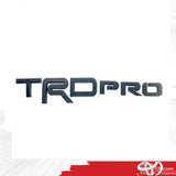 Emblema TRD Pro en Alto Relieve Negro - vista 3 - Importoyota Colombia